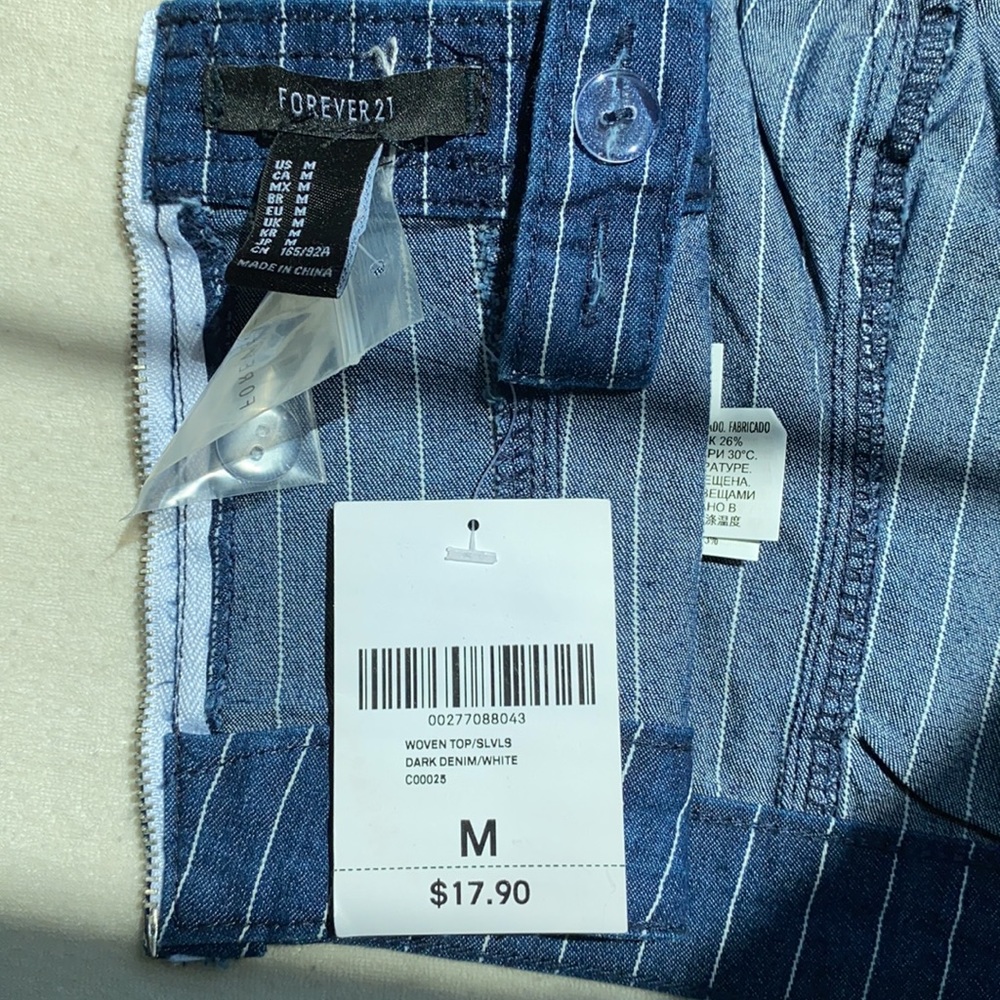Forever 21 Pinstriped Denim Crop Top - Picture 4 of 4